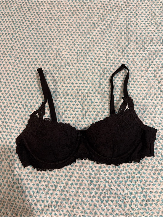 PINK Victoria's Secret Other - PINK Victoria's Secret’s Wink Lightly Lined Balconette bra